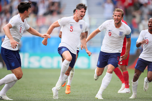 爱游戏官方网站登录-警察局长安丽明